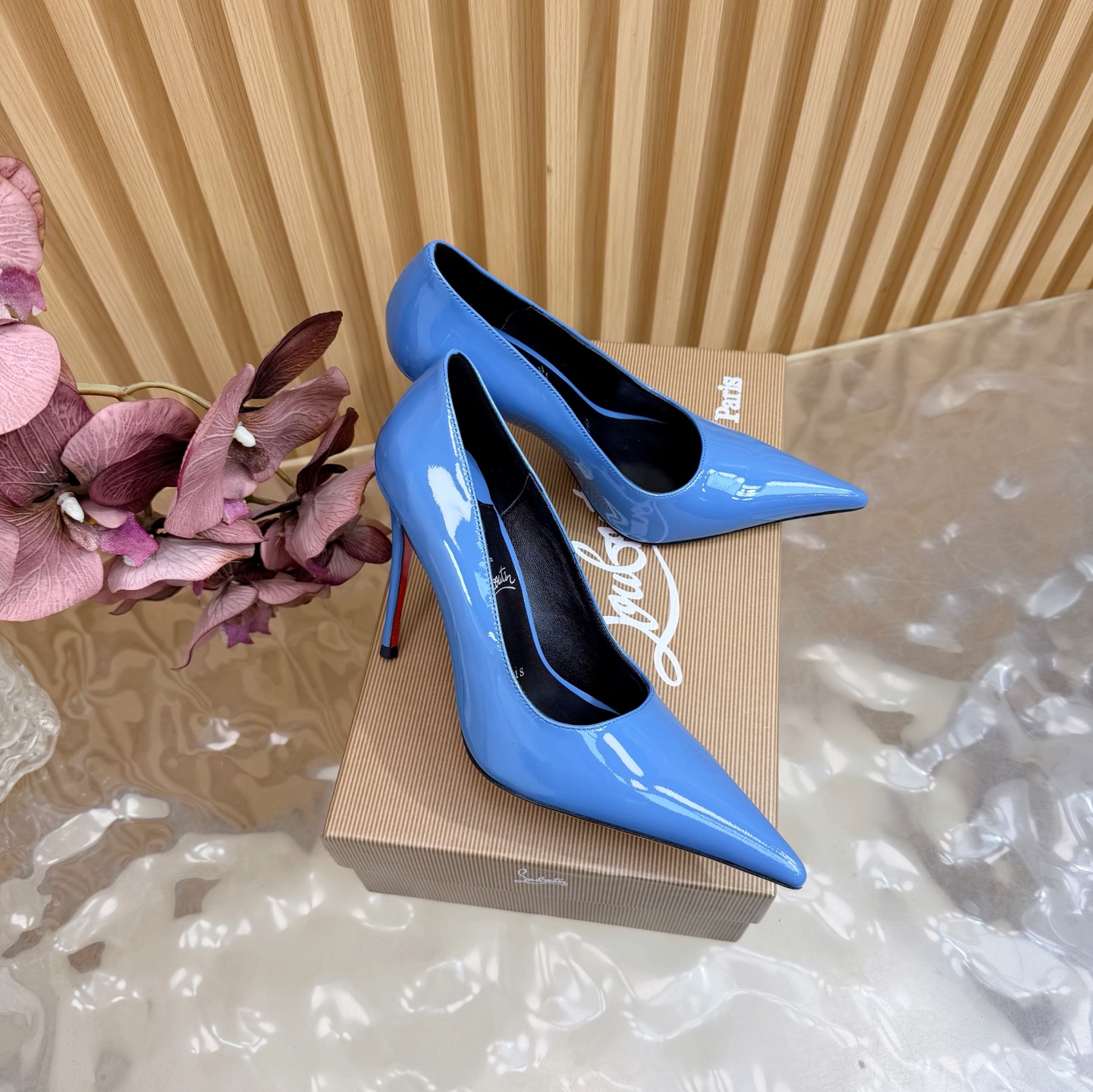 Women's high heels
